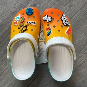 CROCS Free & Easy collaboration